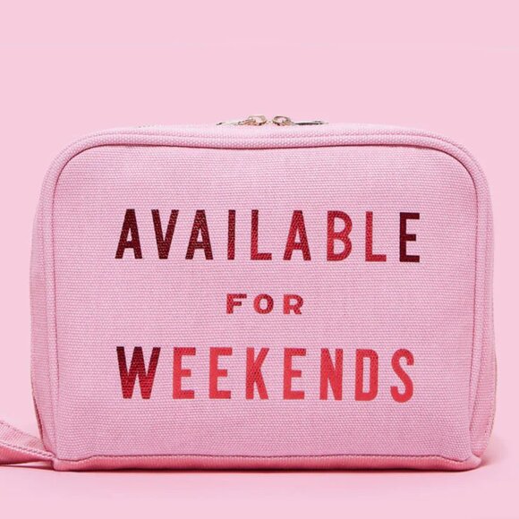 ban.do The Getaway Toiletries Bag - Available For Weekends - Picture 1 of 9